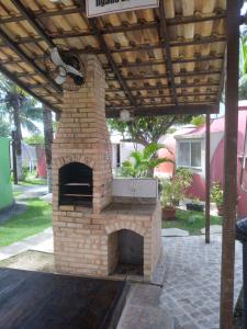 Kemudahan BBQ tersedia untuk tetamu di lodge