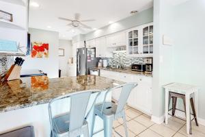 Η κουζίνα ή μικρή κουζίνα στο Town of Bethany Beach -- 76 South Atlantic