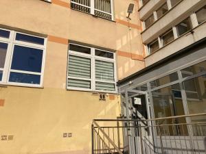 Budynek, w którym mieści się apartament