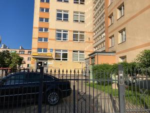 Budynek, w którym mieści się apartament