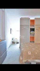 Posteľ alebo postele v izbe v ubytovaní bright central apartment