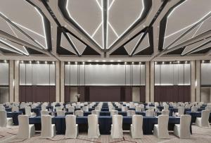 Konferenční prostory v ubytování Crowne Plaza Xiamen Jimei Seaview by IHG-Free Mini Bar + 37 fotografií