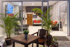 Posezení v ubytování Hotel Baya Phuket