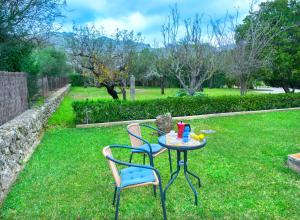 Vonkajšia záhrada v ubytovaní Owl Booking Villa Xisca - 18 min Walk to the Old Town