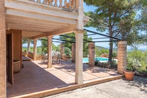 Balkon lub taras w obiekcie Finca Bosc de Can Alou by Mallorca House Rent