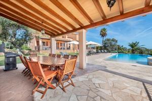 Bazén v ubytování Villa Es Turrió by Mallorca House Rent nebo v jeho okolí