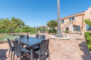 A garden outside Finca Sa Real by Mallorca House Rent