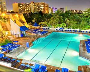 Πισίνα στο ή κοντά στο Private Apartment at Maré St Clair Hotel