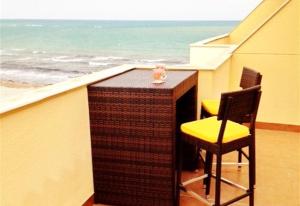 A general sea view or a sea view taken from the holiday home