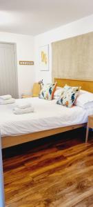 En eller flere senger på et rom på B - Simply Rooms