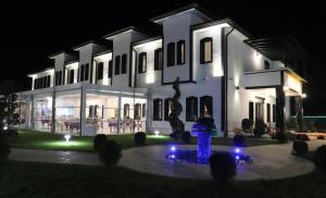 Afbeelding uit fotogalerij van Hotel Vila Zana in Gostivar