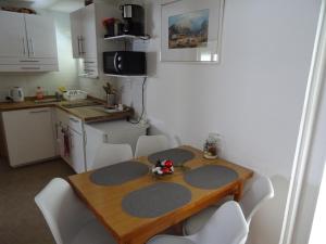 Η κουζίνα ή μικρή κουζίνα στο Apartment Tjaša +40 φωτογραφίες
