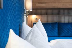 Postel nebo postele na pokoji v ubytování Lerchs Landhotel