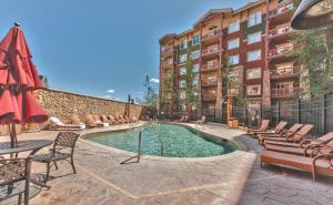 Imagen de la galería de Westgate Park City Top Floor Superior with Ski In Ski Out Studio Pool Spa Gym, en Park City