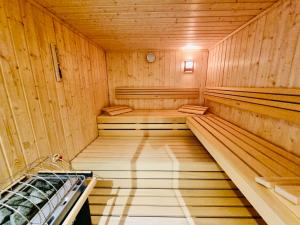 Zdjęcie z galerii obiektu Schöne Wohnung mit Ausblick, Sauna und Hot-Pot in Westendorf, Tirol w mieście Westendorf