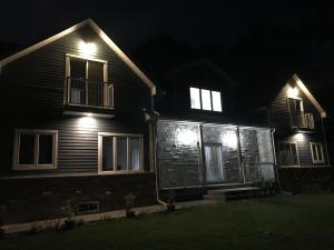 4200 sq ft new build 5 bedroom house in Tiny, Ontario with beaches and trails seconds away! Skiing nearby!!