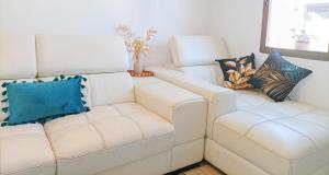 A seating area at Casa Bakara