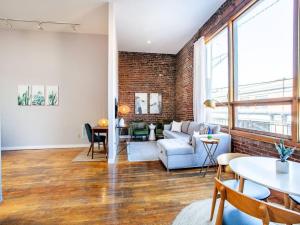 Gallery image of Modern Old City Loft - Downtown Knoxville in Knoxville
