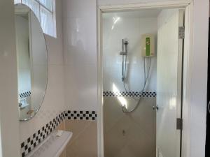 Bagno di The 4 Blocks at Kata noi