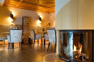 Posezení v ubytování Hotel Fanes