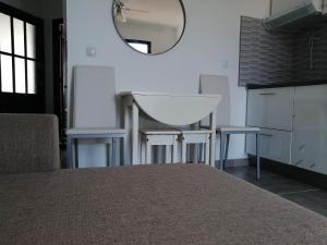 A kitchen or kitchenette at Amazing View Holiday Home near of the sea