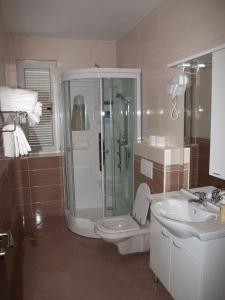 Koupelna v ubytování Apartments Pečnik