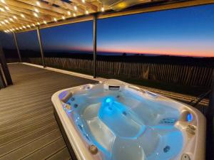 Foto sihtkohas Plougonvelin asuva majutusasutuse Vue à Couper le Souffle - Villa de Charme avec Spa en Bord de Mer - Pointe Finistère galeriist