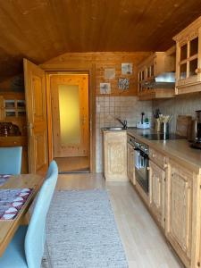 Köök või kööginurk majutusasutuses Appartement Birkheim