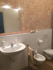 Ванная комната в La tua casa a Matera