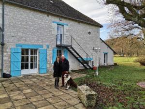 Domácí mazlíčci ubytovaní s hosty v ubytování Le Moulin Bleu
