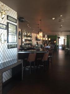 Εστιατόριο ή άλλο μέρος για φαγητό στο The Atlantic Hotel & Spa Condo