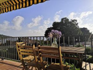 Ban công/sân hiên tại Appartement cosy vue mer à 50 m de la plage - refait à neuf et climatisé