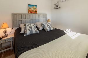 Posteľ alebo postele v izbe v ubytovaní Los Olivos, Nerja
