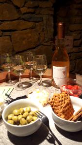 Nápoje v ubytování Charmante maison villageoise 5 personnes HappyDay Neuchâtel
