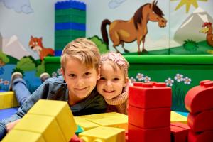 Bambini che soggiornano presso Active Nature Resort DAS SeeMOUNT