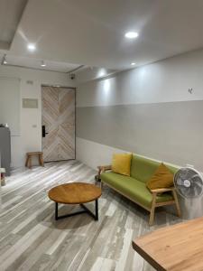 Khu vực ghế ngồi tại DayBreak 2