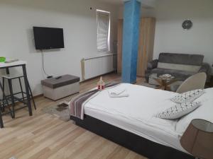 Postel nebo postele na pokoji v ubytování Sleep and drive No2