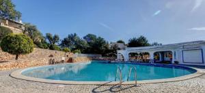 Bazén v ubytování Casa Goa-Quinta do Paraíso, Carvoeiro Beach nebo v jeho okolí