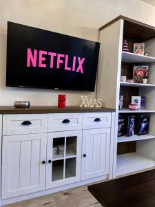 A television and/or entertainment centre at Apartmán Rajecké Teplice