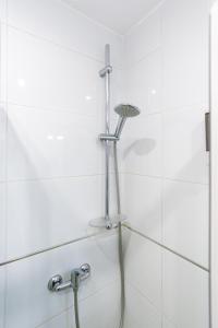 A bathroom at LU&CIA Malagueta 7