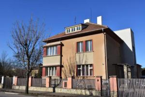 Budova, v ktorej sa apartmán nachádza