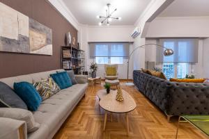 A seating area at Alopece City Apartment - Kolonaki