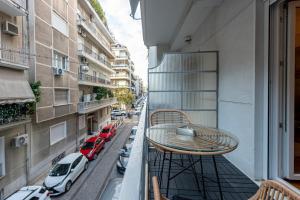 A balcony or terrace at Alopece City Apartment - Kolonaki