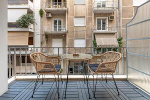 A balcony or terrace at Alopece City Apartment - Kolonaki
