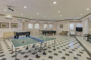 Attrezzature per ping pong presso Ecoresort Hotel Zefyros o nelle vicinanze