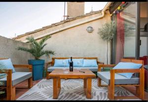 Afbeelding uit fotogalerij van Joshroom in Caux +29 foto's