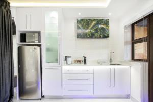 Afbeelding uit fotogalerij van Wilderness Waters Boutique Suites - Adults Only in Wilderness