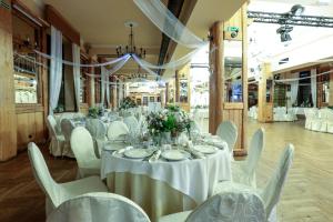 Restaurace v ubytování Hotel Marysin Dwór