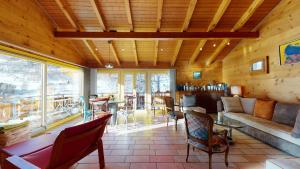Restaurace v ubytování Chalet in the heart of the Val d'Anniviers resort