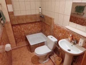 A bathroom at Готель-Маєток